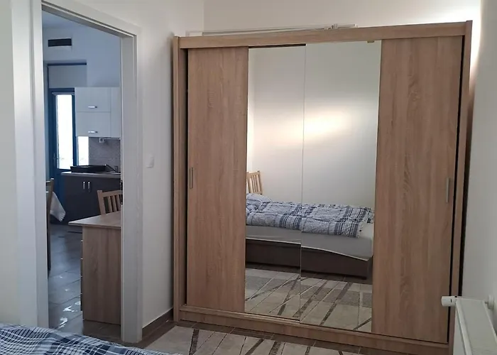 Hive Apartament Écs